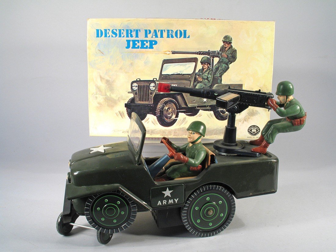 Desert Rat Patrol Jeep Tin Litjo Batt Op Japan in Box (1 of 2)