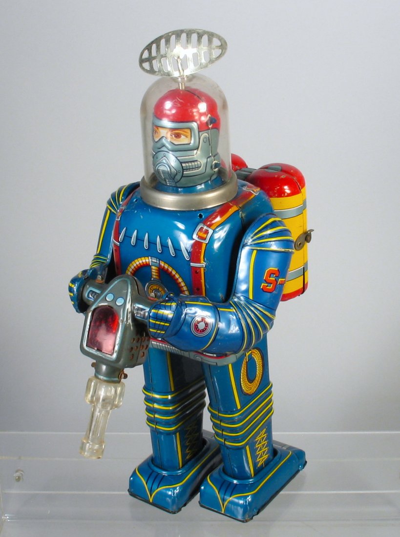 Daiya Japan Tin Space Conqueror Astronaut Robot: Japan Tin Daiya Space Conqueror Astronaut Robot. "Man of Tomorrow" Blue robot with space ray gun. Impressive robot, working when tested. 11 inches tall.