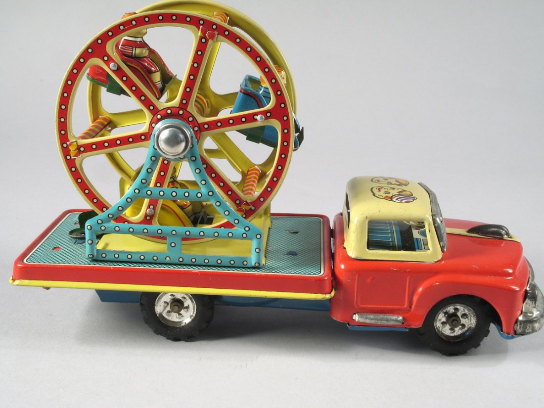 Modern Toys Ferris Wheel Circus Truck (1 of 3)