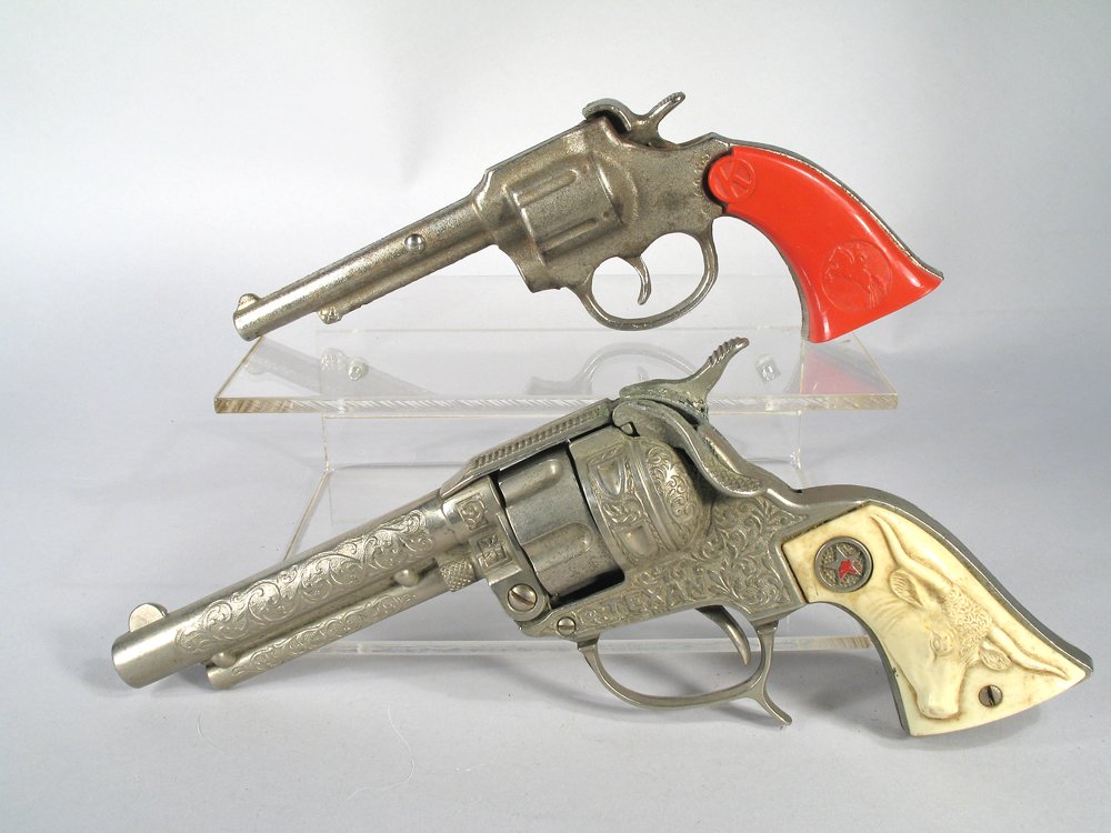 Hubley Kenton Cast Iron Cap Gun Lot: Hubley Kenton Cast Iron Cap Gun Lot, Kenton working, Hubley trigger does not fire