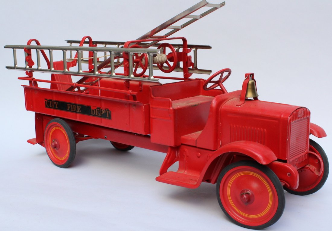 Steelcraft Fire Engine Fire Engine Ladder Truck (1 of 4)