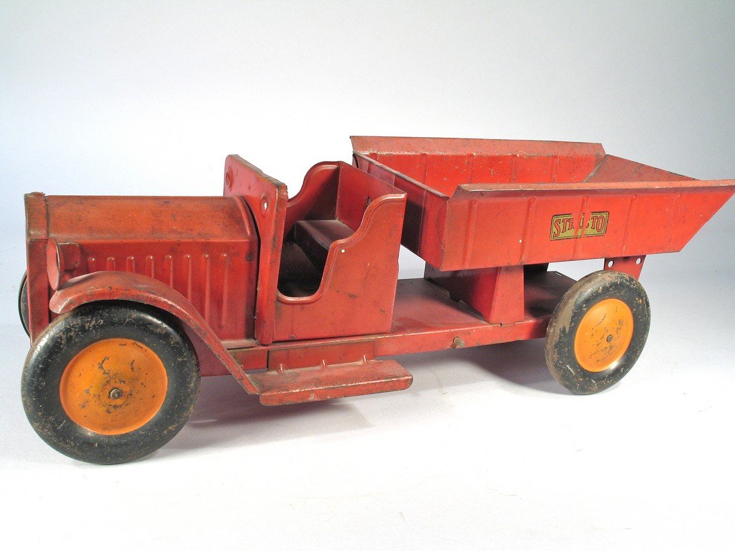 Structo Dump Truck Early Pressed Steel Large (1 of 5)