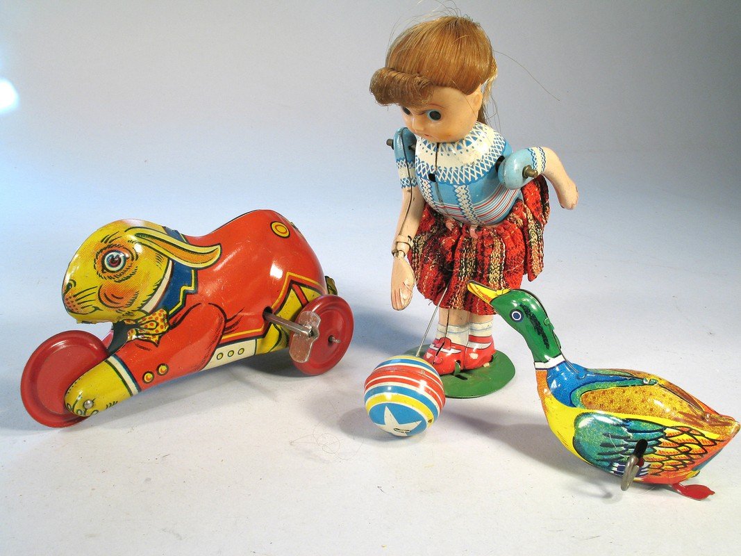 J Chein Japan Tin Litho Lot (1 of 2)