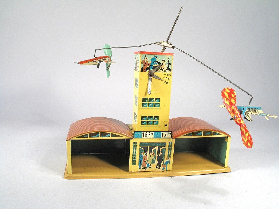 German Tin Litho Airplane Hanger/Terminal & Airplanes (1 of 3)