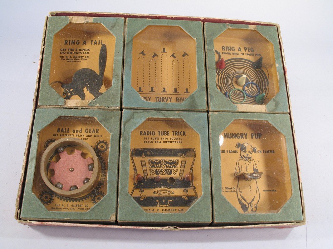 AC Gilbert Rare Magnetic Game Dealer Display (1 of 3)