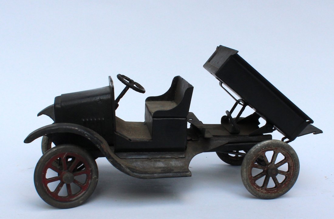 Buddy L Pressed Steel Flivver Dump Truck (1 of 3)