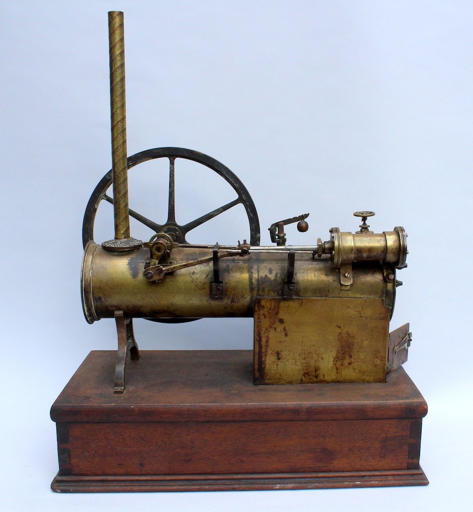 1900s Steam Engine Large Scale Model (1 of 4)