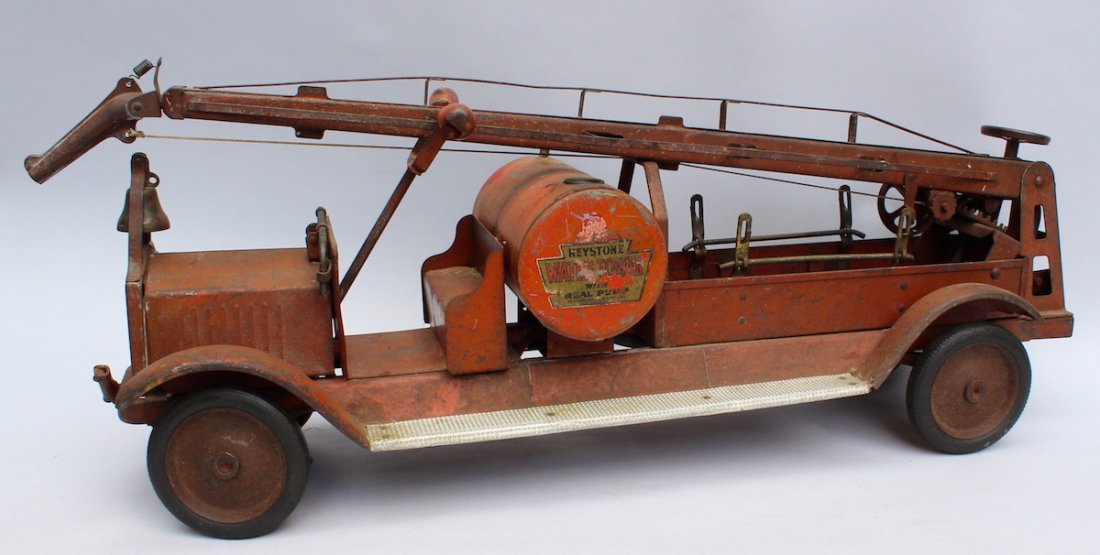 1920s Keystone Pressed Steel Water Tower Fire Truck (1 of 5)