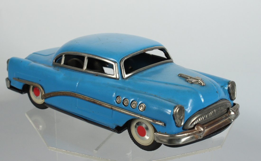 Asahitoy Japan Tin Buick Friction Car (1 of 4)