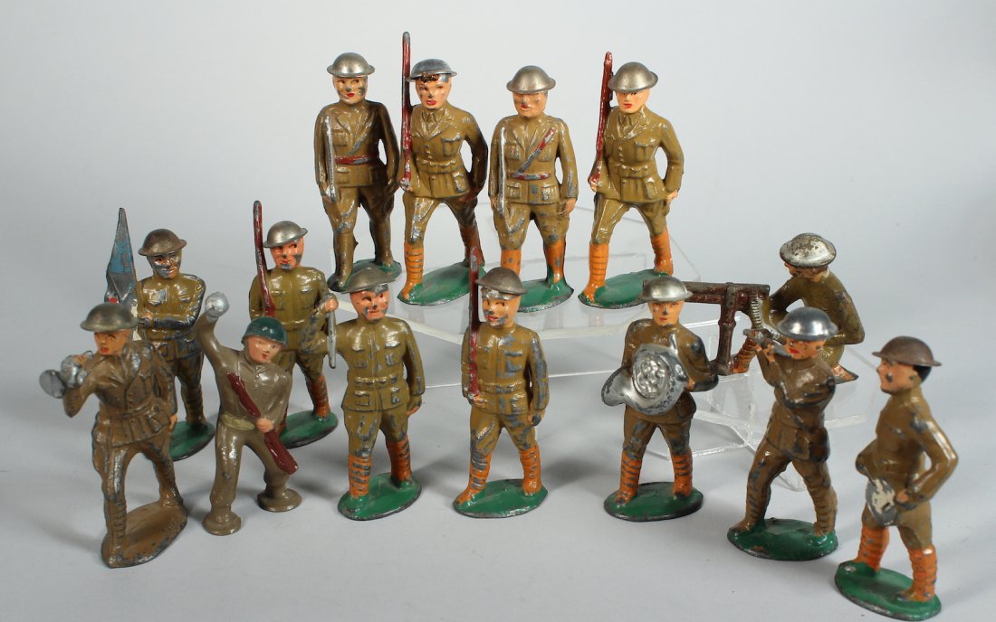 Group of Manoil and Barclay Soldiers (1 of 1)
