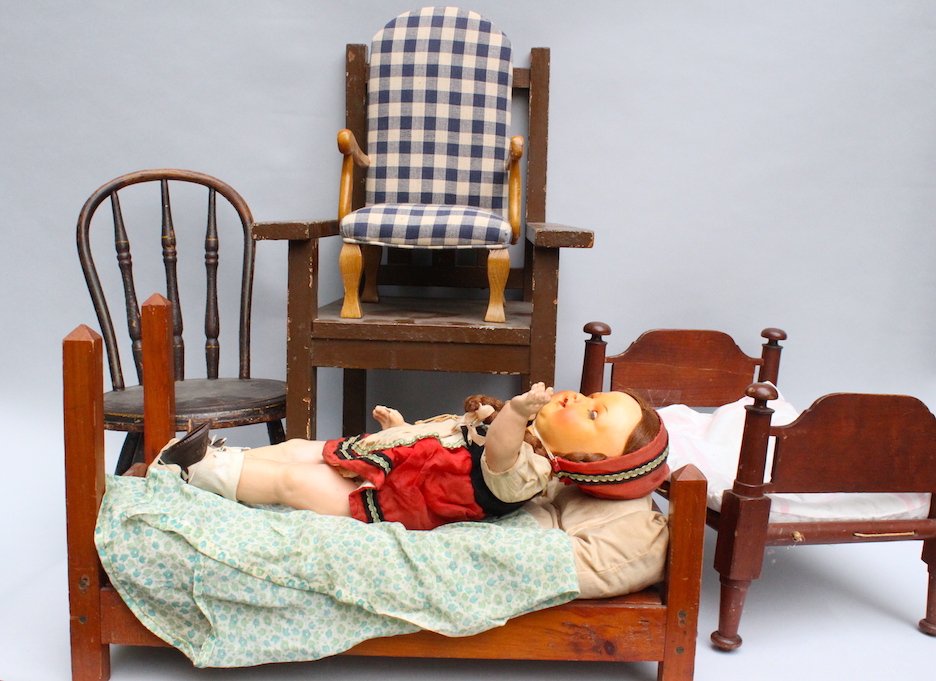 Large Doll Furniture and Doll Lot (1 of 3)