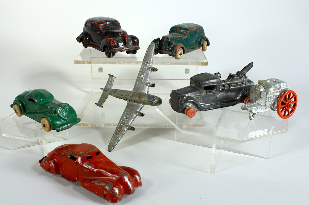 1930s Wyandotte Coupe & 30's Cars Including Auburn (1 of 2)