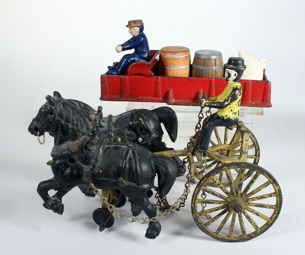 Kenton Cast Iron and Large Horse Drawn Parts (1 of 1)