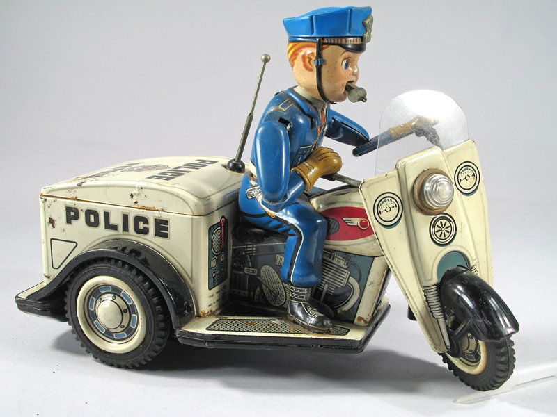 Nomura Police Patrol Cop On Trike Japan (1 of 3)