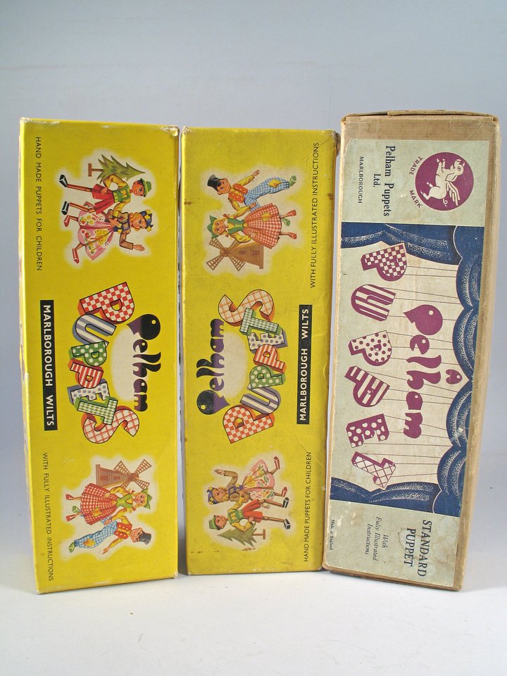 Pelham Golliwog Puppet Lot 1940's England in Boxes: Pelham Golliwog Puppet Lot 1940\'s England in Boxes, all 12 inches in box, composition