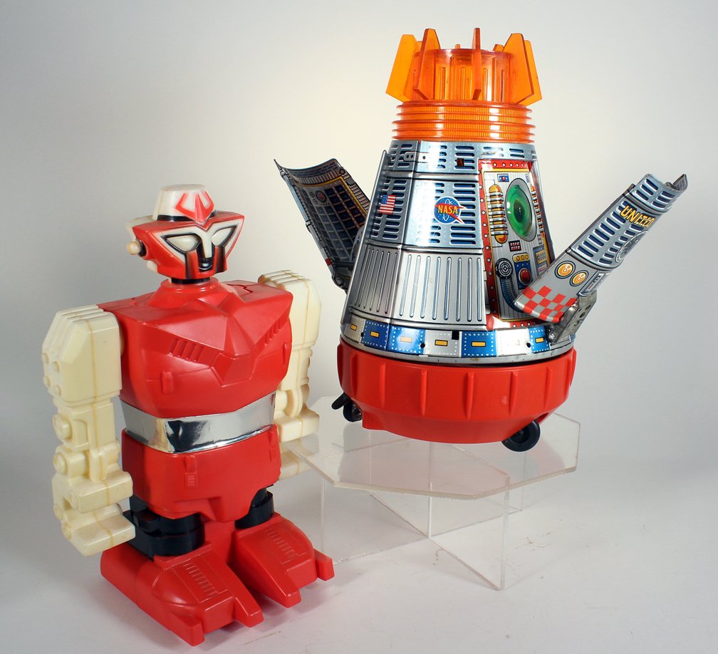 SH Japan Tin Space Capsule & Astronaut & Robot (1 of 3)