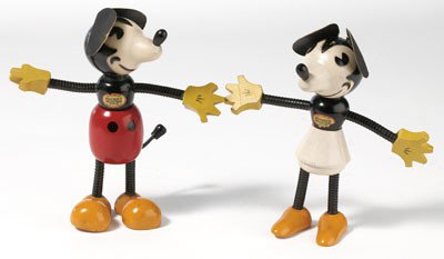 WALT DISNEY MINNIE MOUSE FUN-E-FLEX FIGURE: Sticker on chest, no sticker on foot, missing hat, skirt and tail, height 7 in.