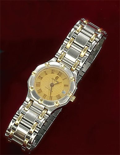 SARATOGA WATCH, CONCORD: Stainless steel with 18k yellow gold trim on bezel and link bracelet. Watch has gold dial, three hand quartz movement and date. Running. 6 1/4 inches.