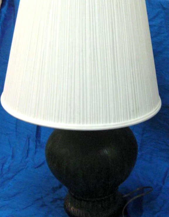 POTTERY TABLE LAMP - 2