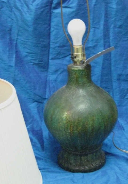 POTTERY TABLE LAMP - 3