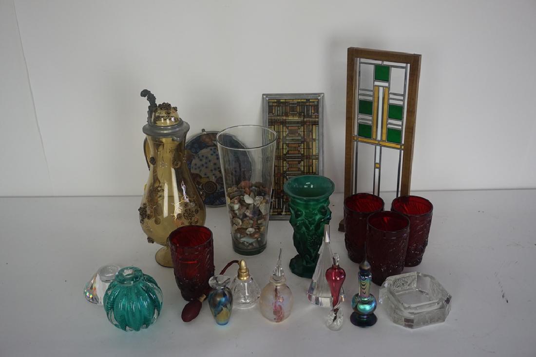 Lot of Misc. Art Glass (1 of 7)