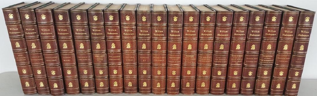19 Volumes Works of William Shakespeare: 19 volumes of the Works of William Shakespeare, edited by Rev. Alexander Dyce. Published by the Grolier Society, London. Dated 1901. Numbered 396 of 1000. Leather bound. 9 inches height, 6.5 inches wi