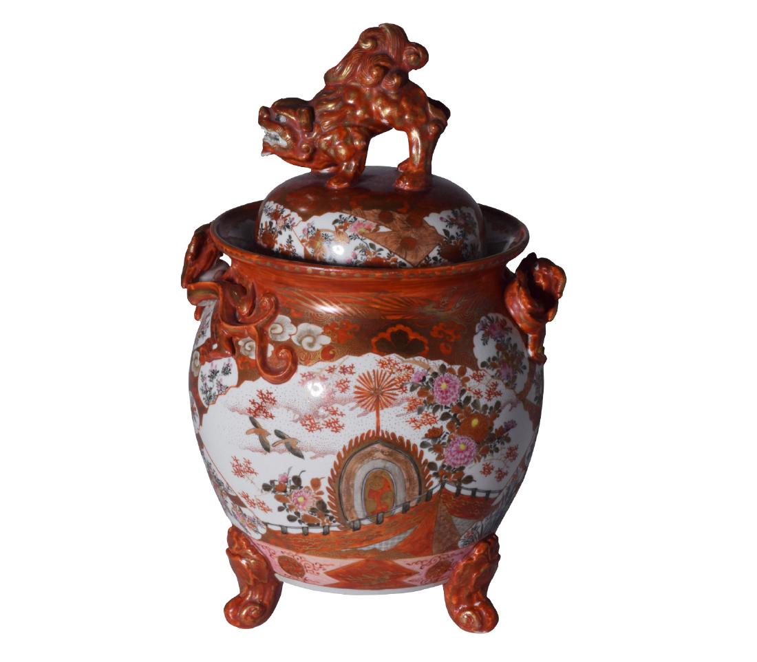 Kutani Satsuma Lidded Urn (1 of 13)