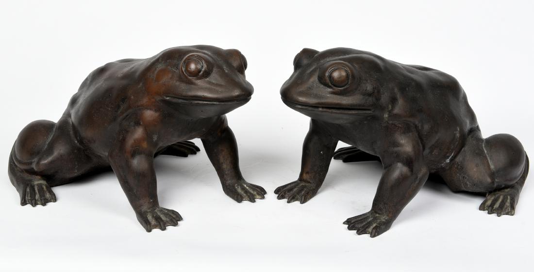 Pair Asian Bronze Frogs (1 of 6)