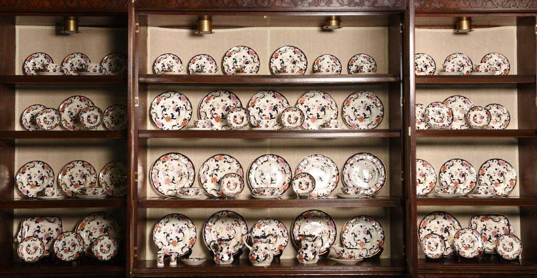 97 Pc Mason's English Ironstone China Mandalay (1 of 6)