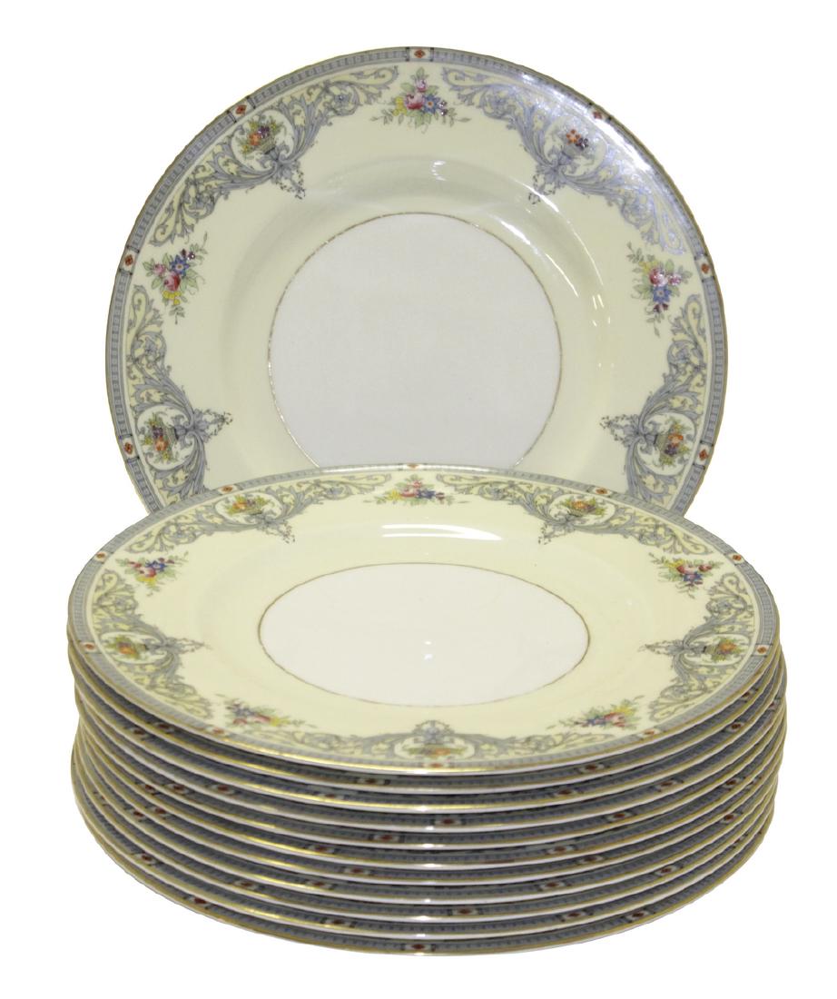 ROYAL WORCESTER 'The Duchess' Dinner Plates (1 of 4)