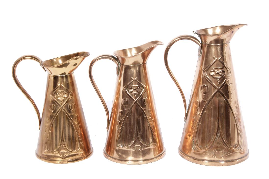 English Arts & Crafts Graduated Copper Jug Set (1 of 6)