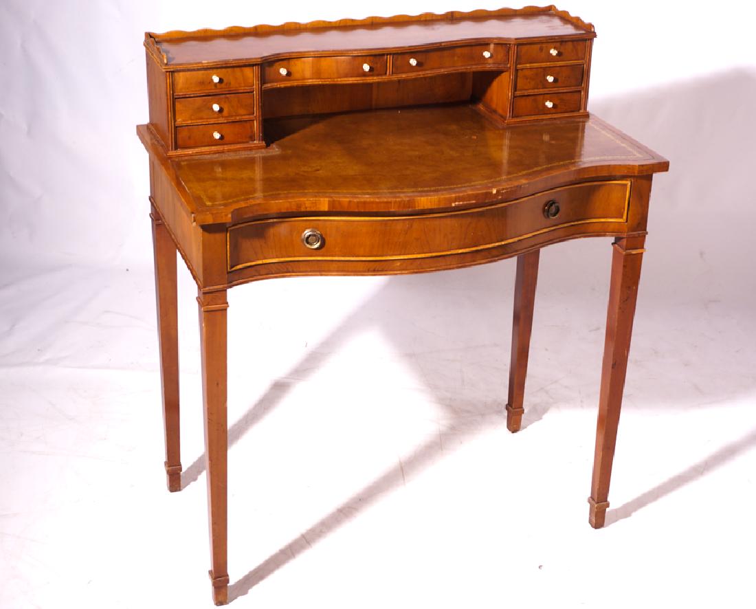 Georgian Style Ladies Desk (1 of 14)