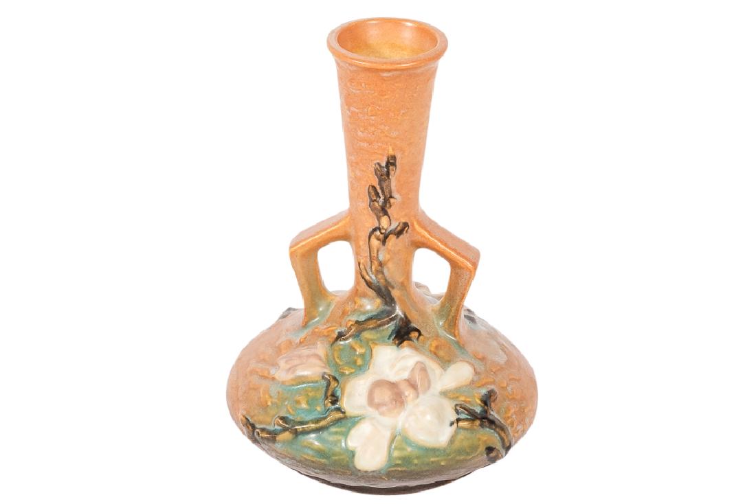 ROSEVILLE "Magnolia" Vase (1 of 7)