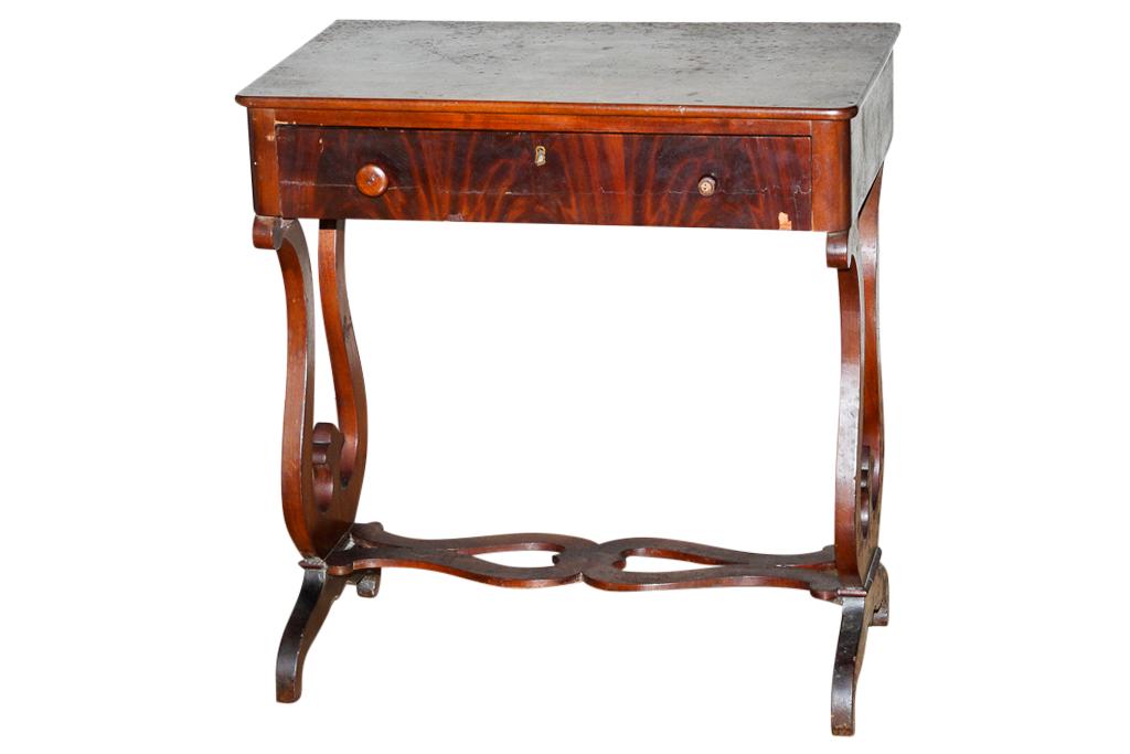 Vintage Mahogany Side Table w/Lyre Design Legs (1 of 9)