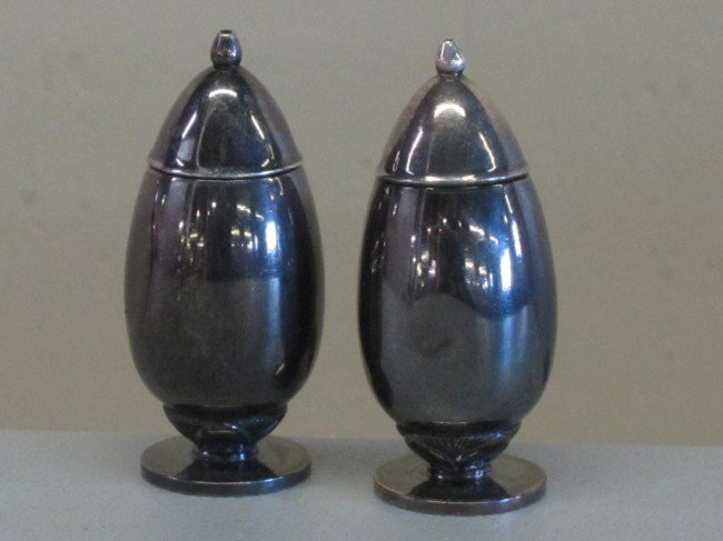 PAIR OF GEORG JENSEN STERLING SALTS:: egg shaped with lids. 2.45 Troy ounces