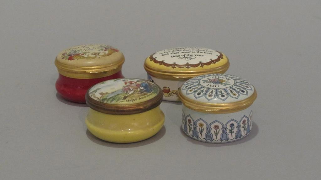 4 BATTERSEA PORCELAIN BOXES:: 1 Cartier, and 3 Halycon. Provenance: A fine Buckhead residence