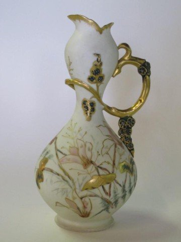 ANTIQUE ROYAL WORCESTER EWER:: A nouveau style ewer decorated with hand painted raised gilt flowers. Very good condition. 9.5"H
