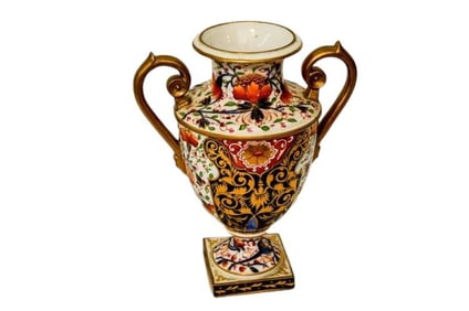 BHA473 19th Century Derby Porcelain Urn, c.1820-30, of classical design