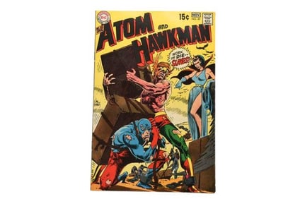 BHA738 DC The Atom and Hawkman #45 Comic Book