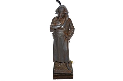 BHA544 Vintage Austin Products Napoleon Bonaparte Figurine and Electrical Desk Lamp
