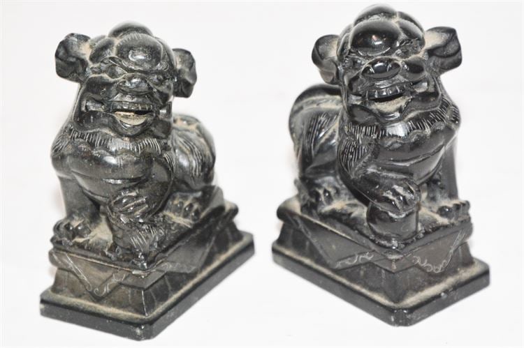 BHA630 Pair Carved Stone Chinese Foo Dog Figurines (1 of 7)