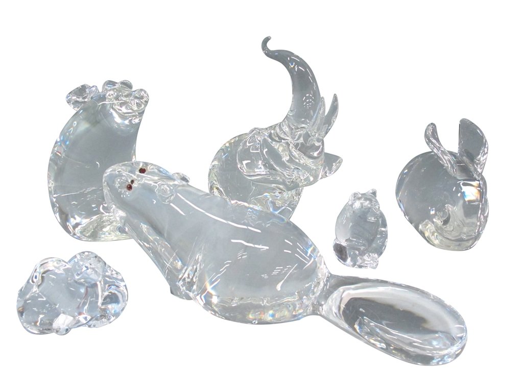 GROUP 6 SIGNED STEUBEN ANIMALS: Including a bunny, bear, puppies, beaver, pig, and elephant. All signed. Excellent condition. Largest measures 7.5"H. Smallest measures 2.25"H