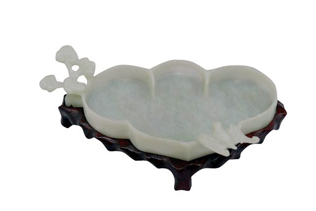 CHINESE WHITE JADE BRUSH WASHER BAT MOTIF: The carved scalloped rim thin wall washer. The rim has carving depicting branches and the figure of a bat accompanied by a wood carved base. No damage. 6.50"L