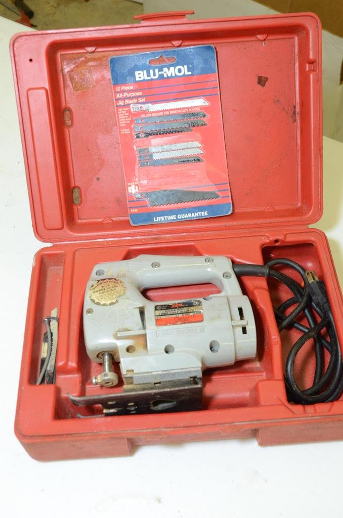 Skil Jigsaw Model 487 with Case Blades