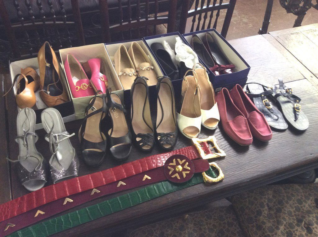 Group Lot Ladies Shoes, Belts, Accessories: Group lot ladies shoes, belts and accessories names include Gucci, Stuart Weitzman, Giuseppe Zanotti, Varda, Serio Rossi, Marc Jacobs sizes vary from 7 - 8 various sized 7-8