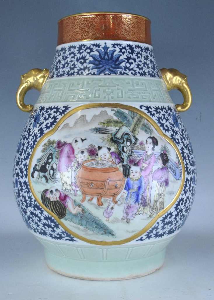 Large Ceramic Pot with Jaguar Handles (1 of 10)