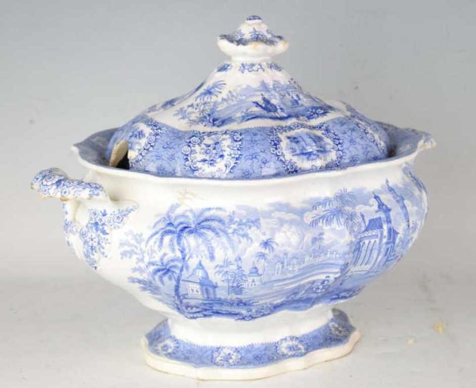 "Oriental WR" Porcelain Punchbowl with Lid (1 of 9)