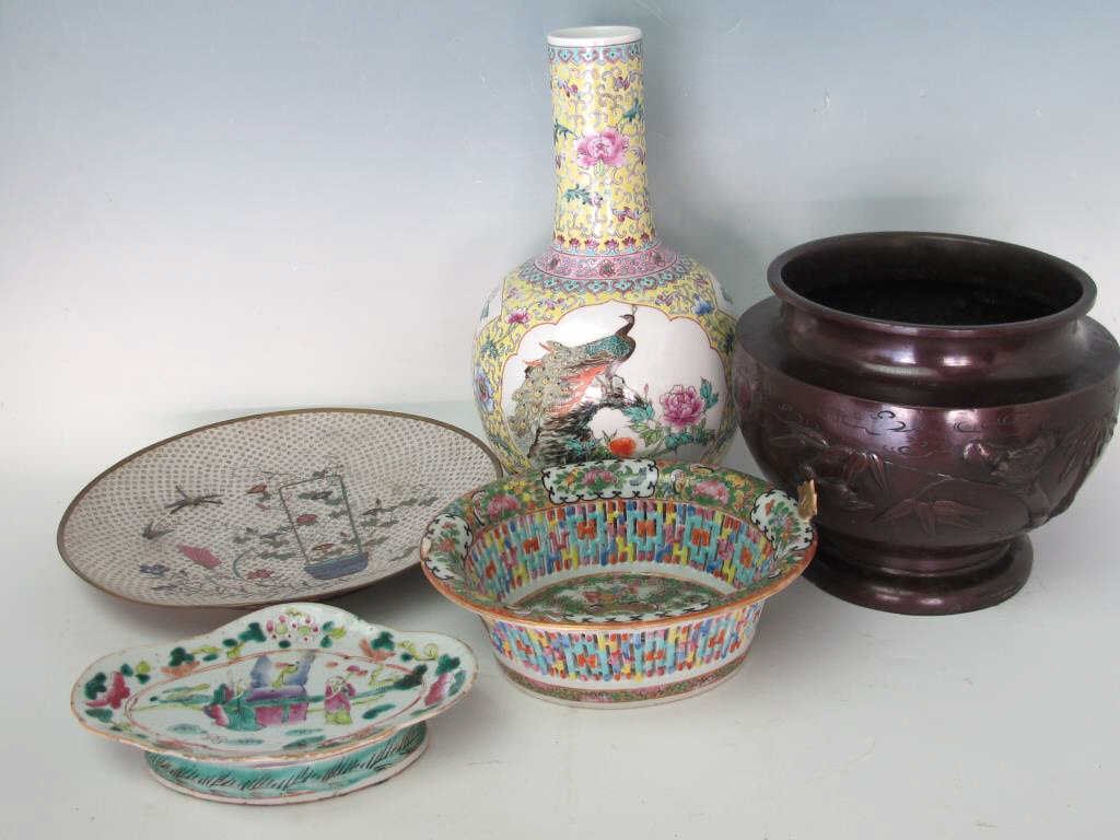 6 PcsDecorative Asian Objects (1 of 6)