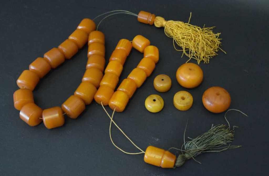 Butterscotch Amber Bakelite Beads 33 Pcs. (1 of 6)