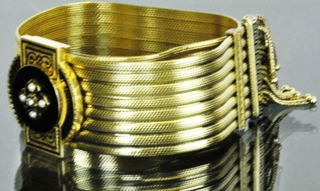 Victorian Etruscan Enameled Gold Bracelet (1 of 3)